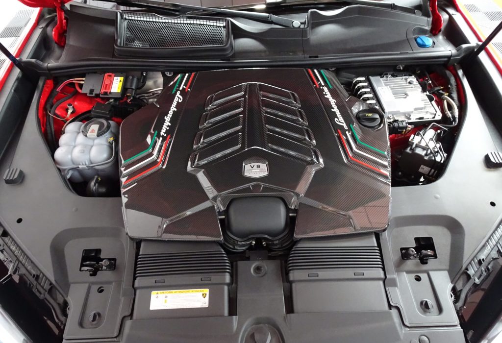 Comprar Lamborghini Urus 650CV FULL CARBON PACKAGE 5p. de segunda mano y  ocasión
